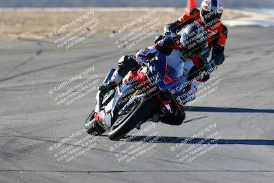 media/Jan-09-2022-SoCal Trackdays (Sun) [[2b1fec8404]]/Turns 9 and 8 (920am)/